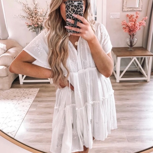 Vici Dresses & Skirts - Vici Yolanda Eyelet Tiered Dress